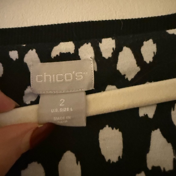 Chico's Black and White Patterned Top - Picture 3 of 4